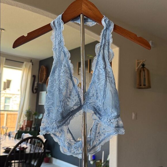 NWT Free People Last Dance Lace Halter Bralette XS Soft Sea Feminine Blue Chic - Picture 8 of 13